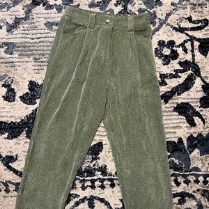 Green corduroy pants (M)